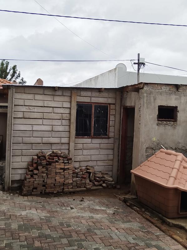 2 Bedroom Property for Sale in Tlhabane North West